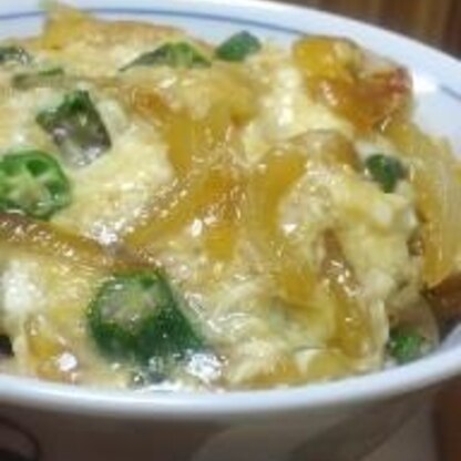 トロトロの卵丼～♪
山芋が入っているのでお腹もちもよく～、美味しかったです
家族皆に大好評でした（オクラ入れてみました）
また作りま～す！